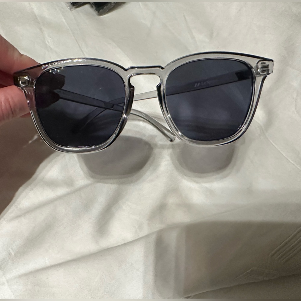 Le Specs No Biggie Sunglasses